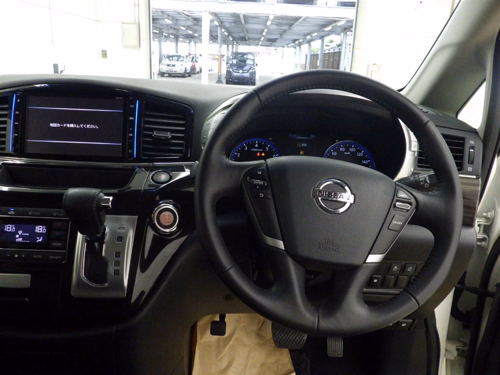 NISSAN ELGRAND