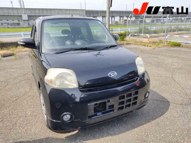 DAIHATSU ESSE