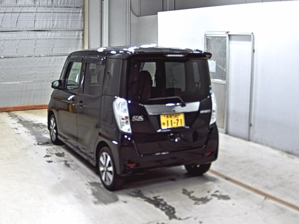 MITSUBISHI EK SPACE