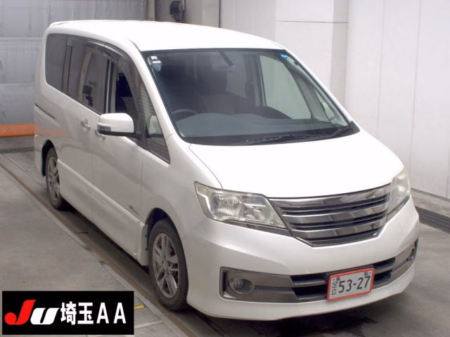 NISSAN SERENA