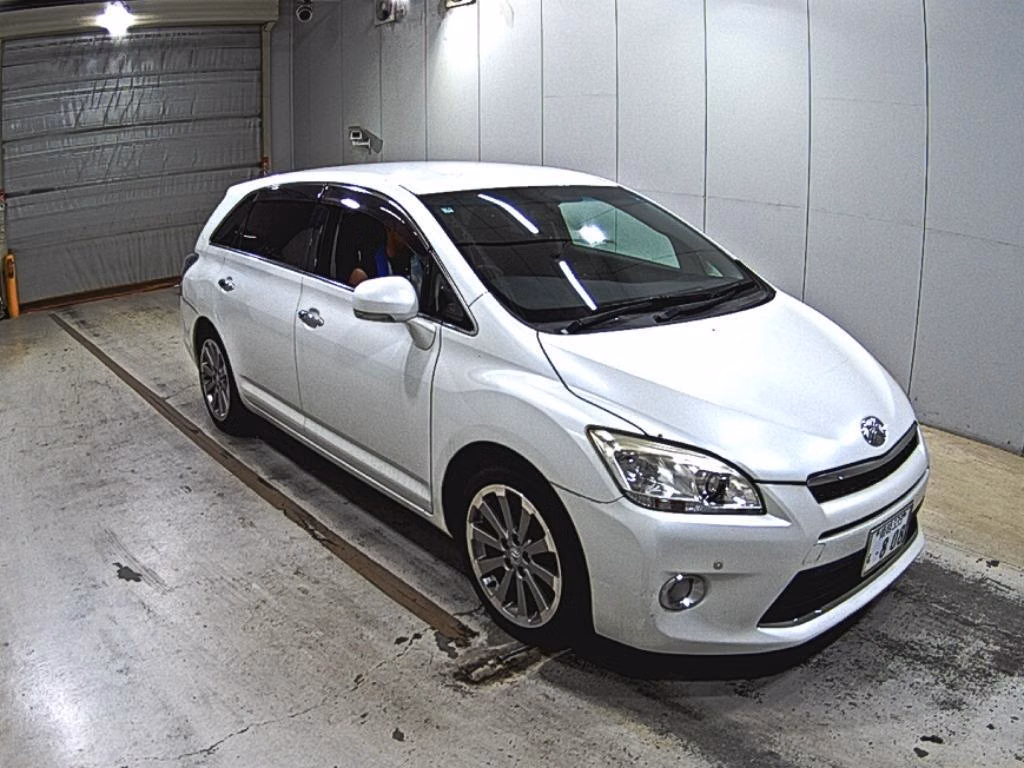 TOYOTA MARK X ZIO