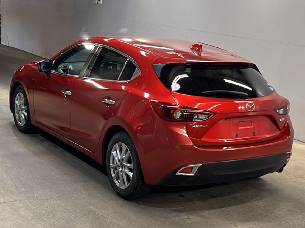 MAZDA AXELA