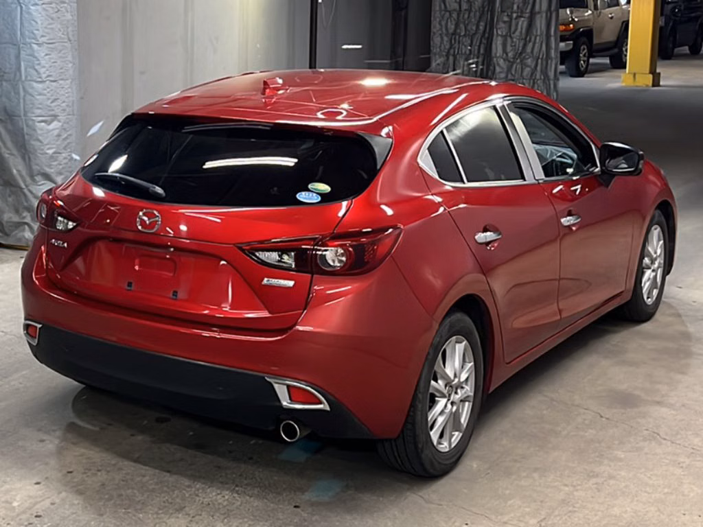 MAZDA AXELA