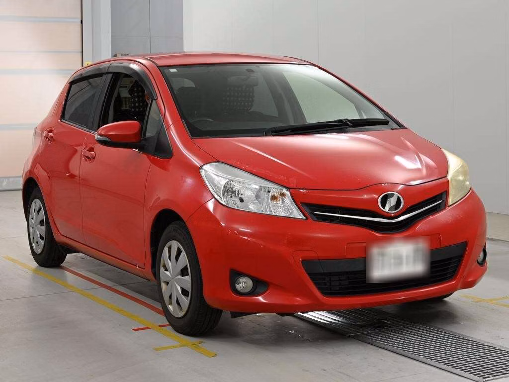 TOYOTA VITZ