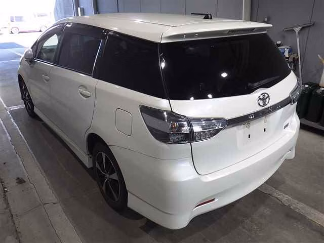 TOYOTA WISH
