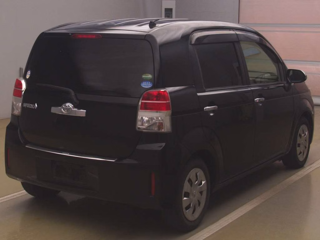TOYOTA SPADE