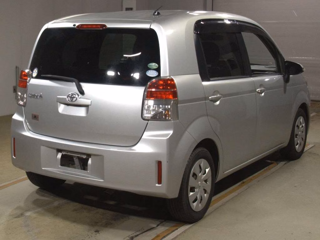 TOYOTA SPADE