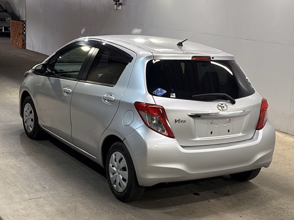 TOYOTA VITZ