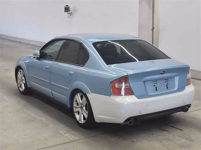 SUBARU LEGACY B4