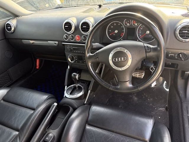 AUDI TT