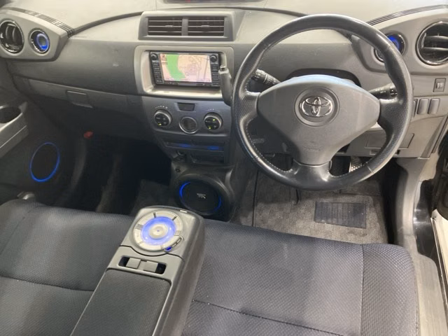 TOYOTA BB