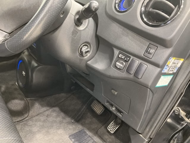 TOYOTA BB