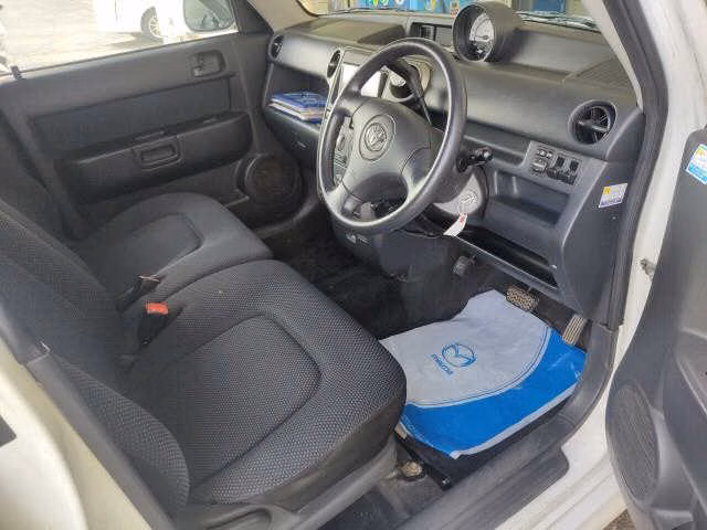 TOYOTA BB