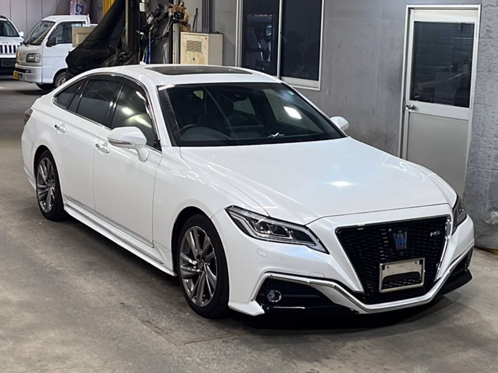 TOYOTA CROWN