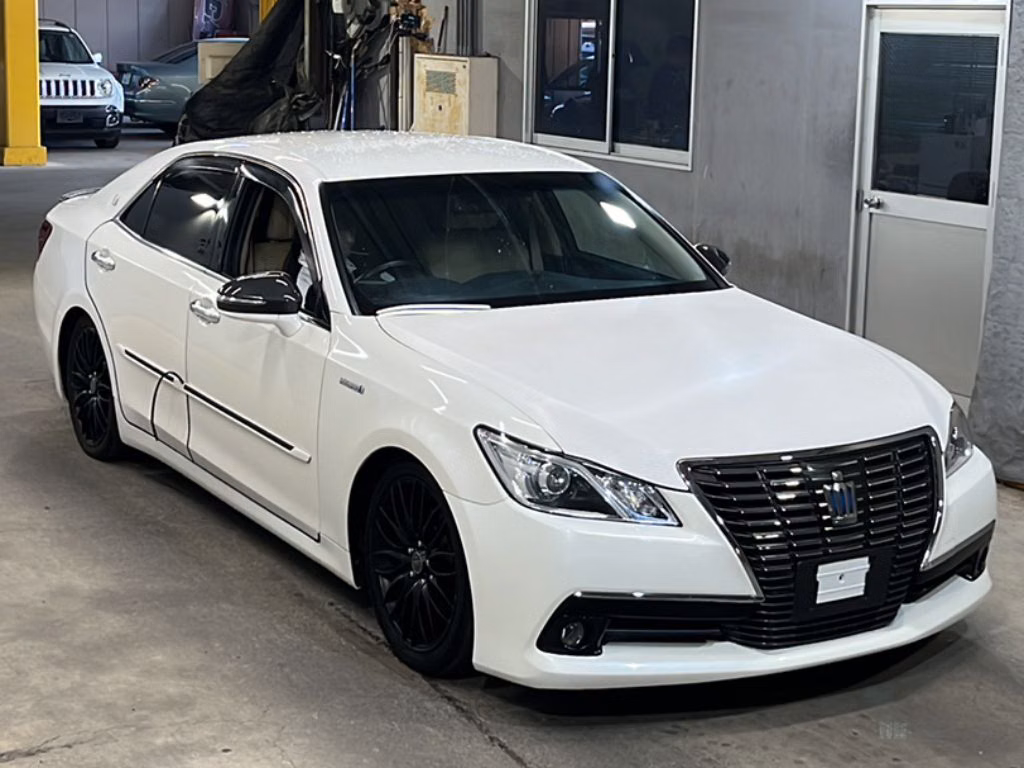 TOYOTA CROWN