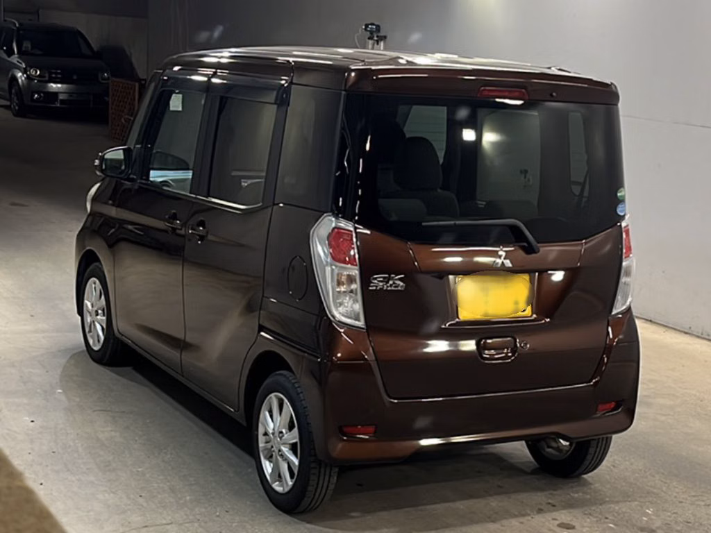 MITSUBISHI EK SPACE