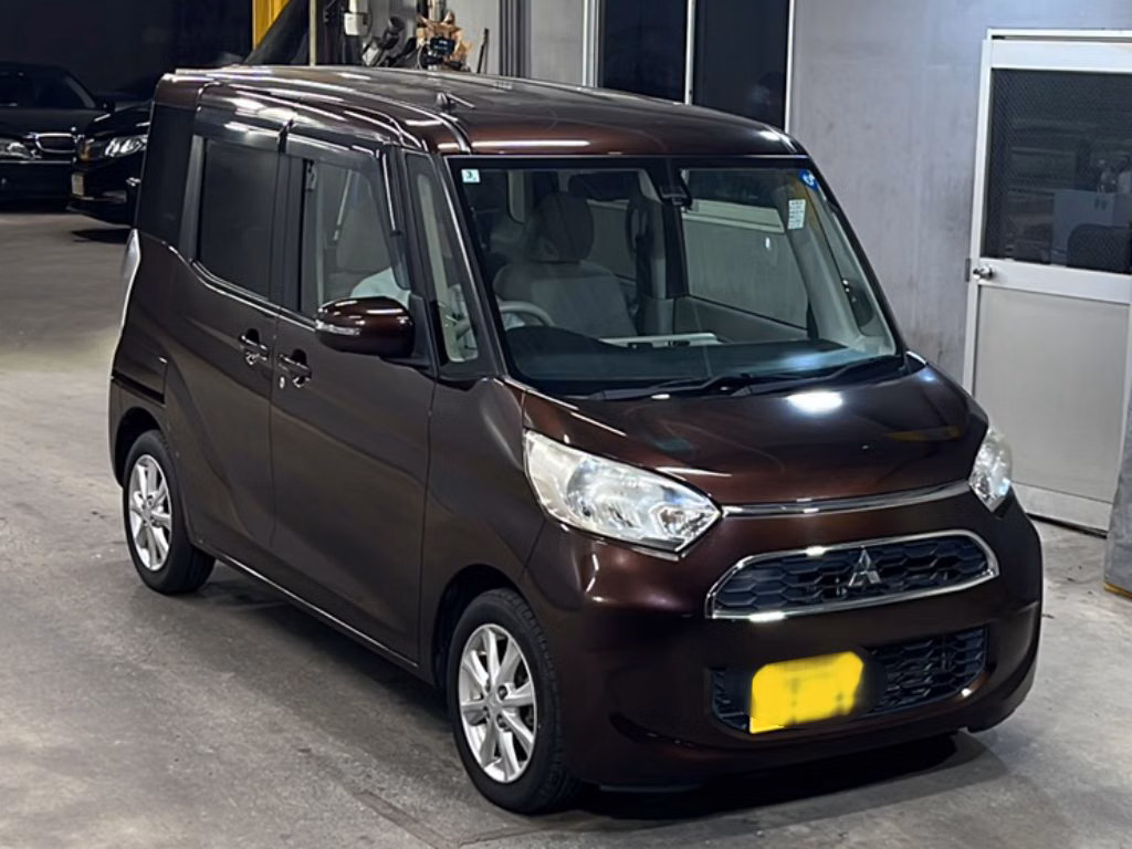 MITSUBISHI EK SPACE