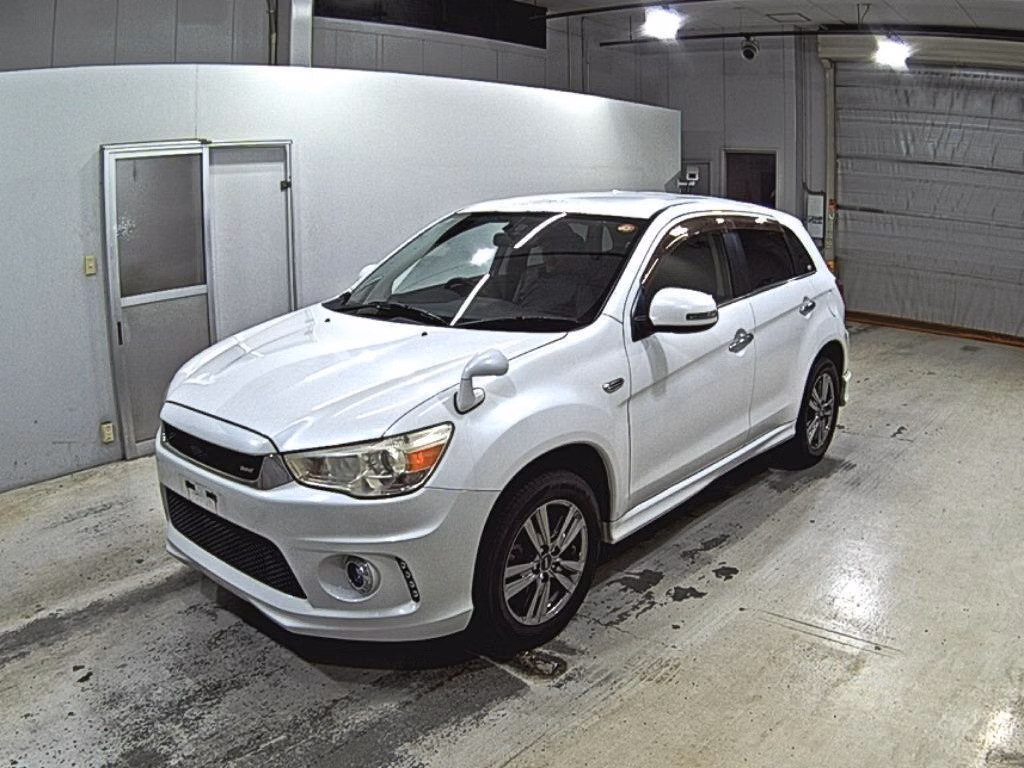 MITSUBISHI RVR