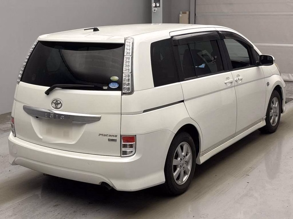 TOYOTA ISIS