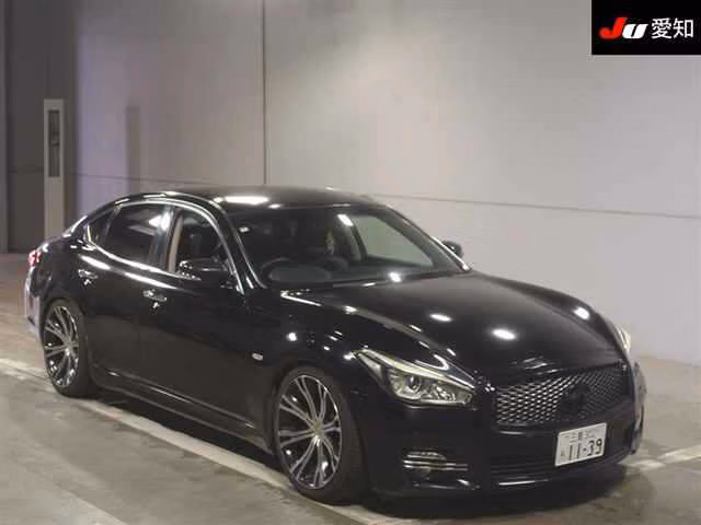 NISSAN FUGA