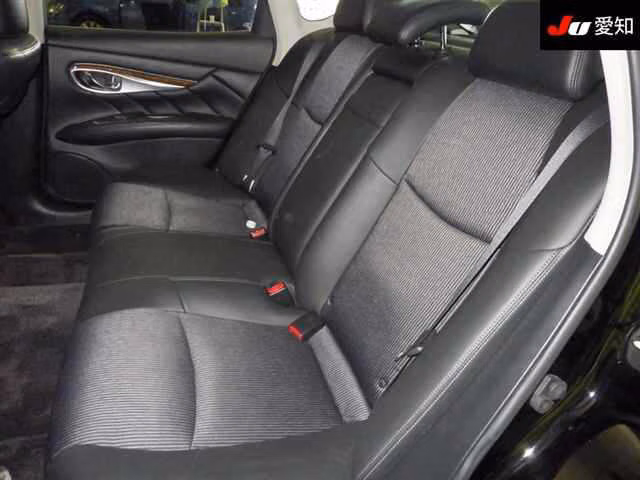 NISSAN FUGA