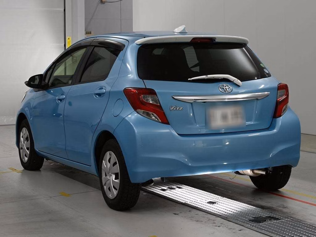 TOYOTA VITZ