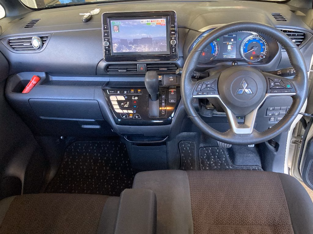 MITSUBISHI EK SPACE