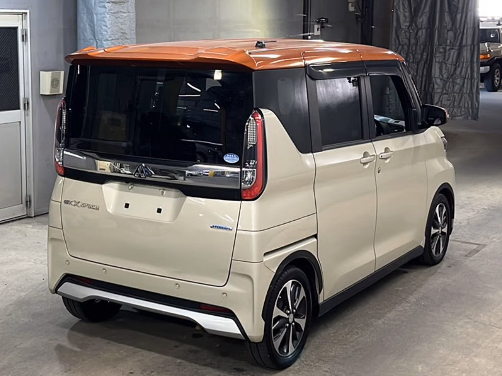 MITSUBISHI EK SPACE