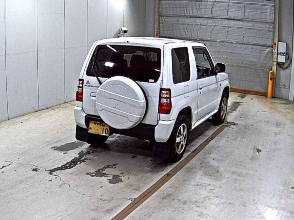 MITSUBISHI PAJERO MINI