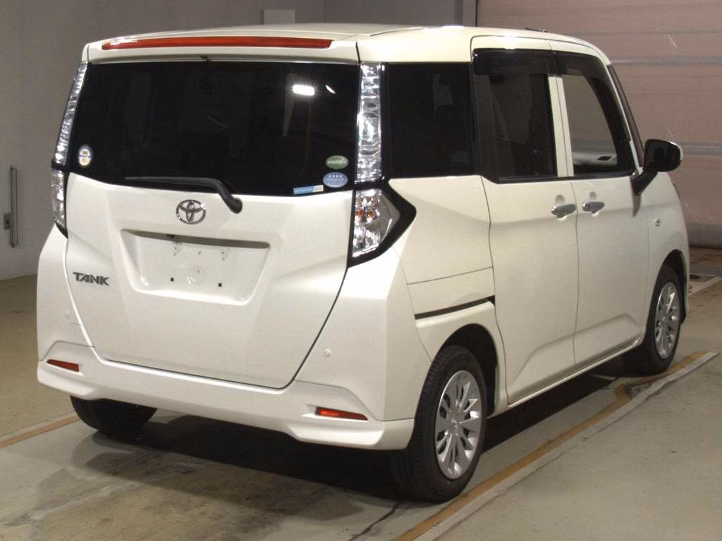 TOYOTA TANK