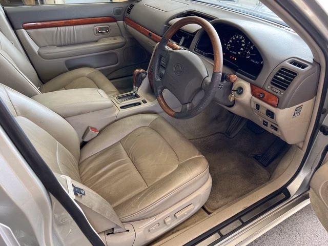 TOYOTA PROGRES