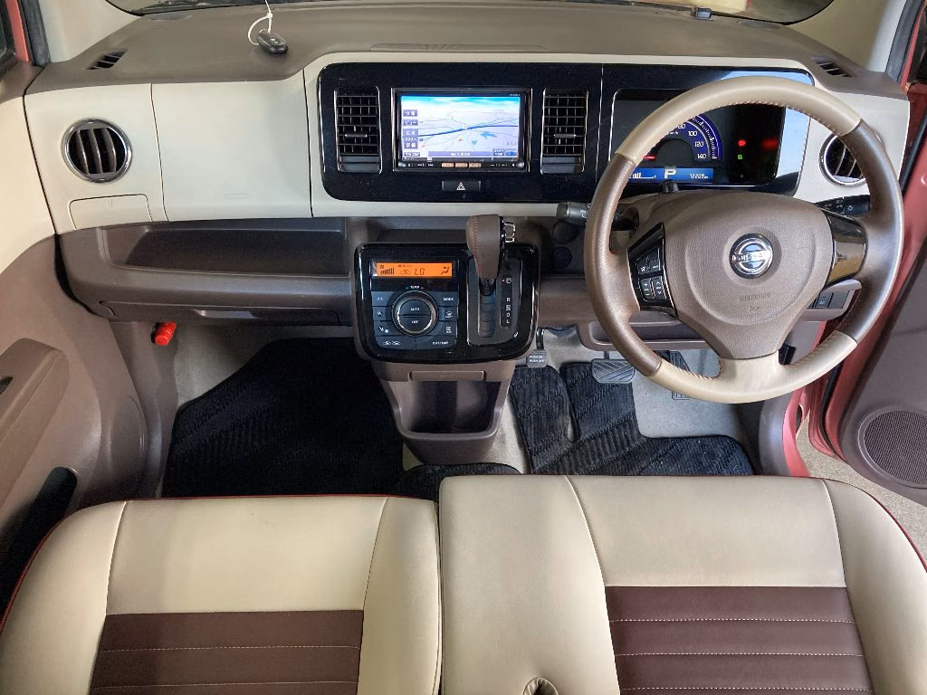 NISSAN MOCO