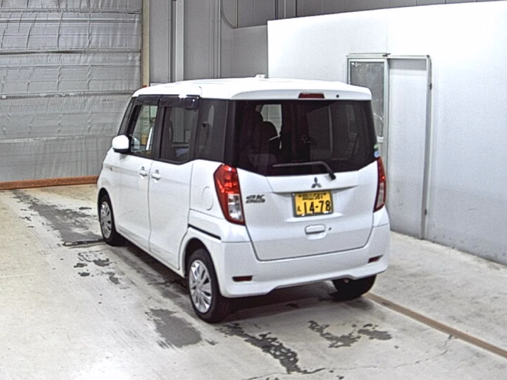 MITSUBISHI EK SPACE
