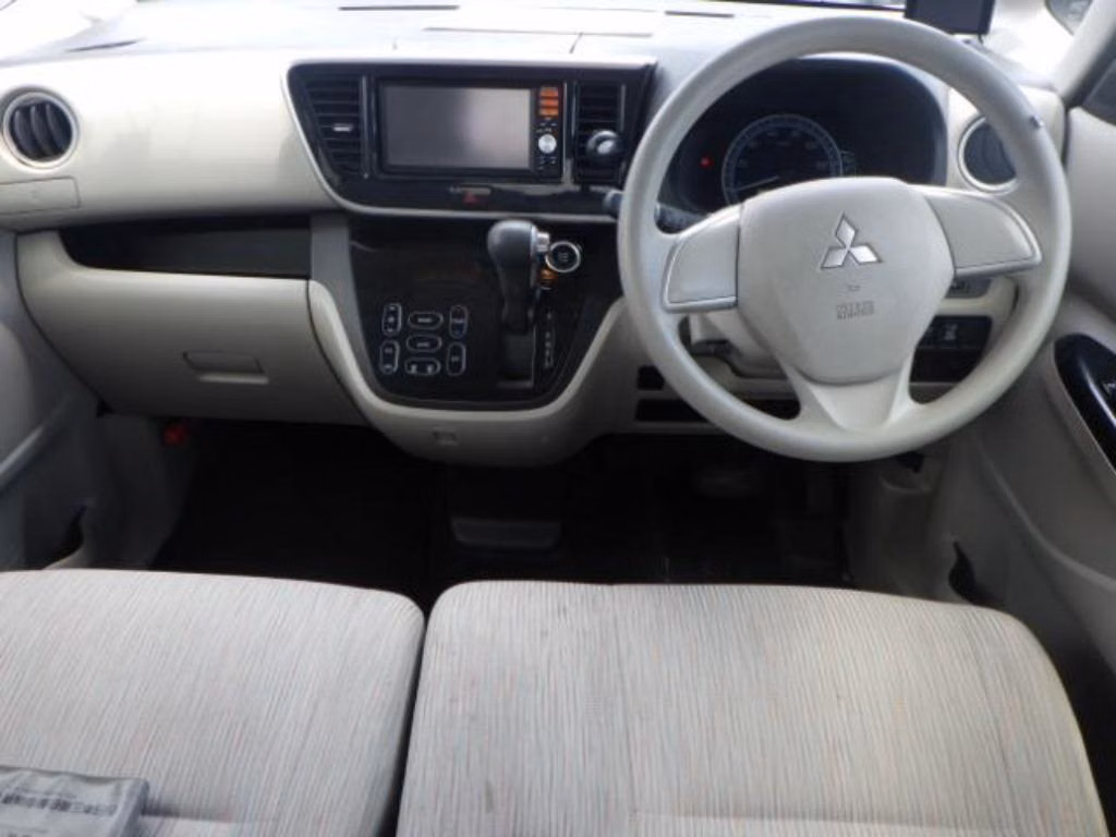 MITSUBISHI EK SPACE