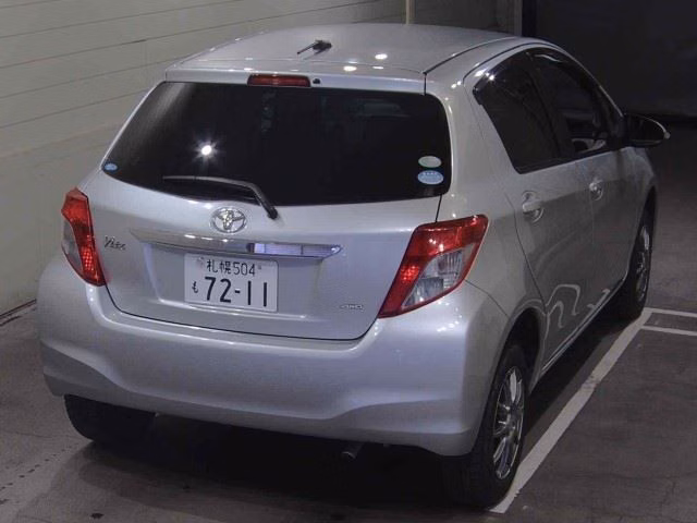 TOYOTA VITZ