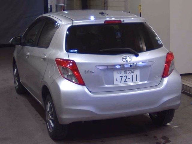 TOYOTA VITZ