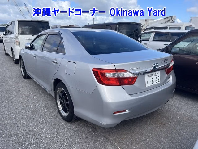 TOYOTA CAMRY