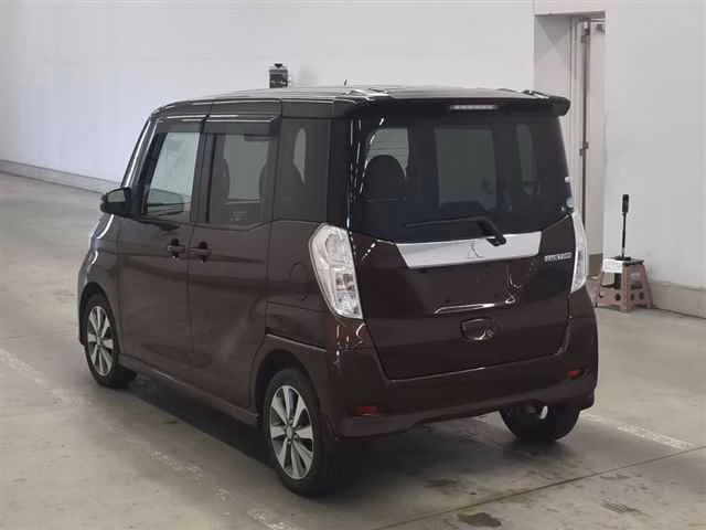 MITSUBISHI EK SPACE