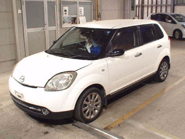 MAZDA VERISA