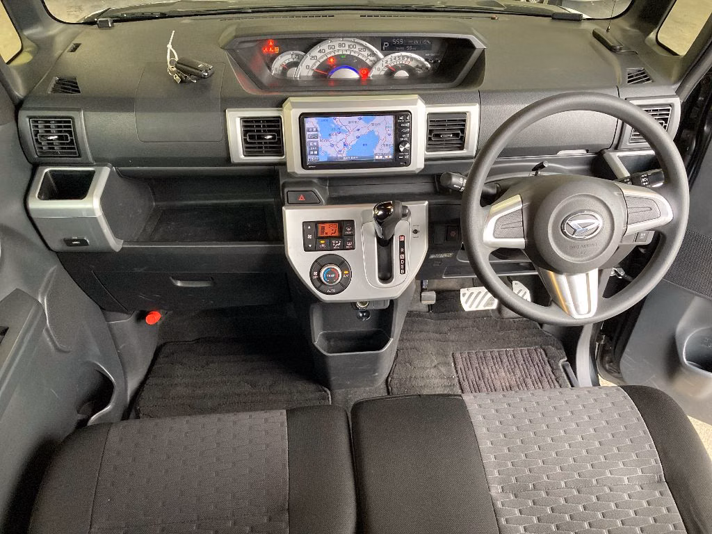 DAIHATSU WAKE