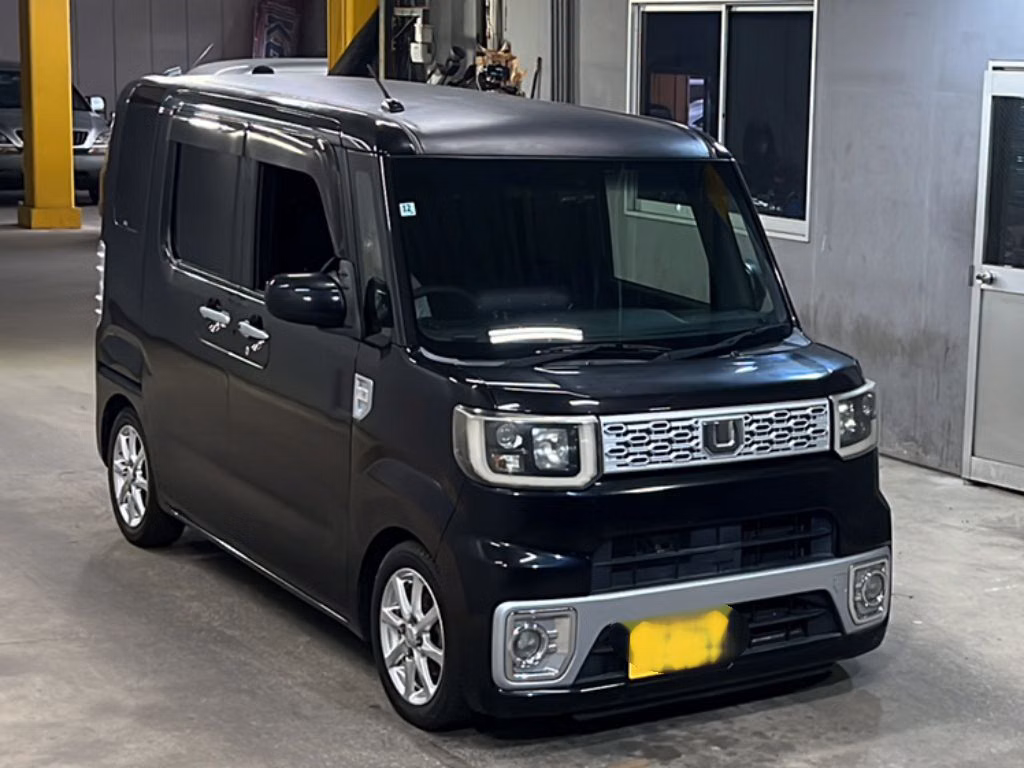DAIHATSU WAKE