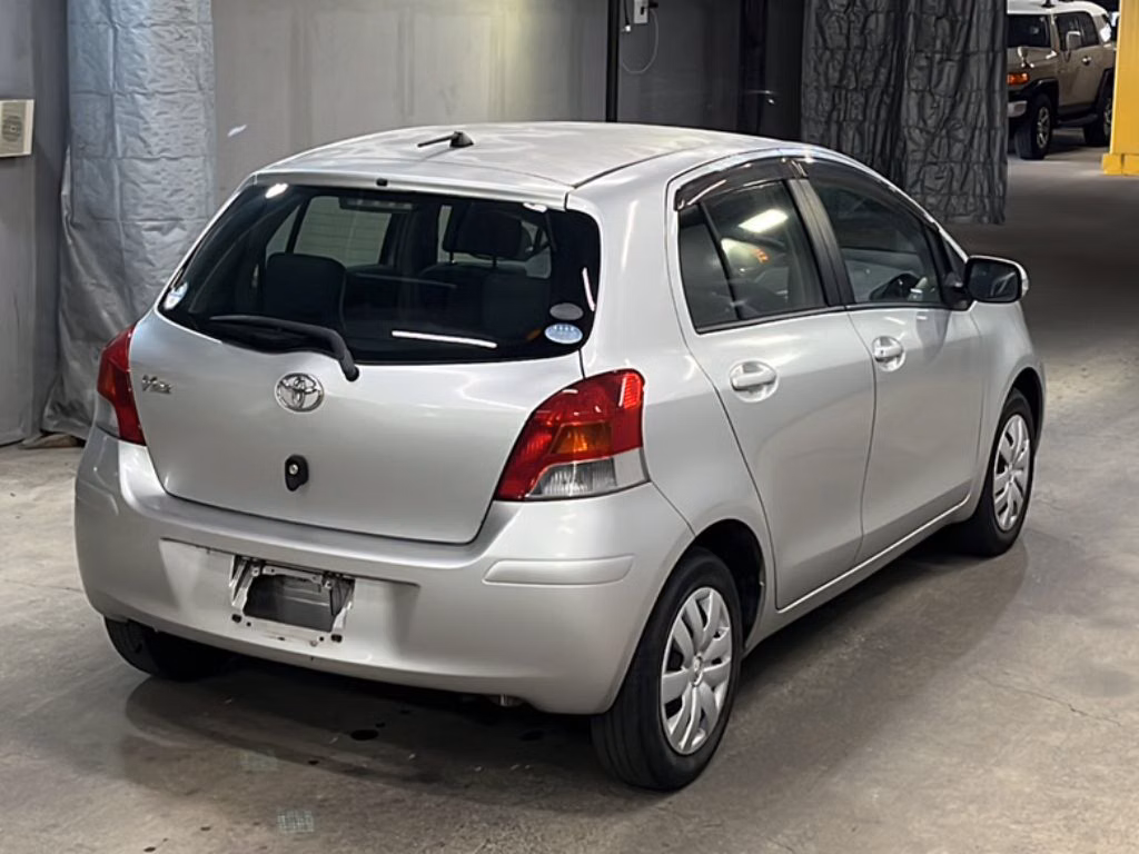 TOYOTA VITZ