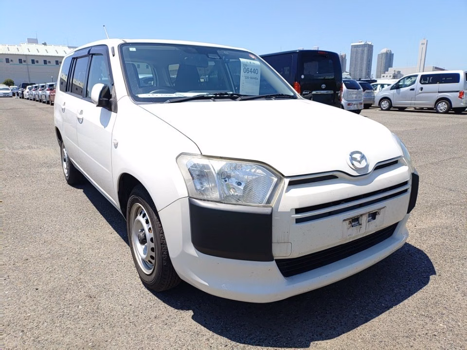 MAZDA FAMILIA