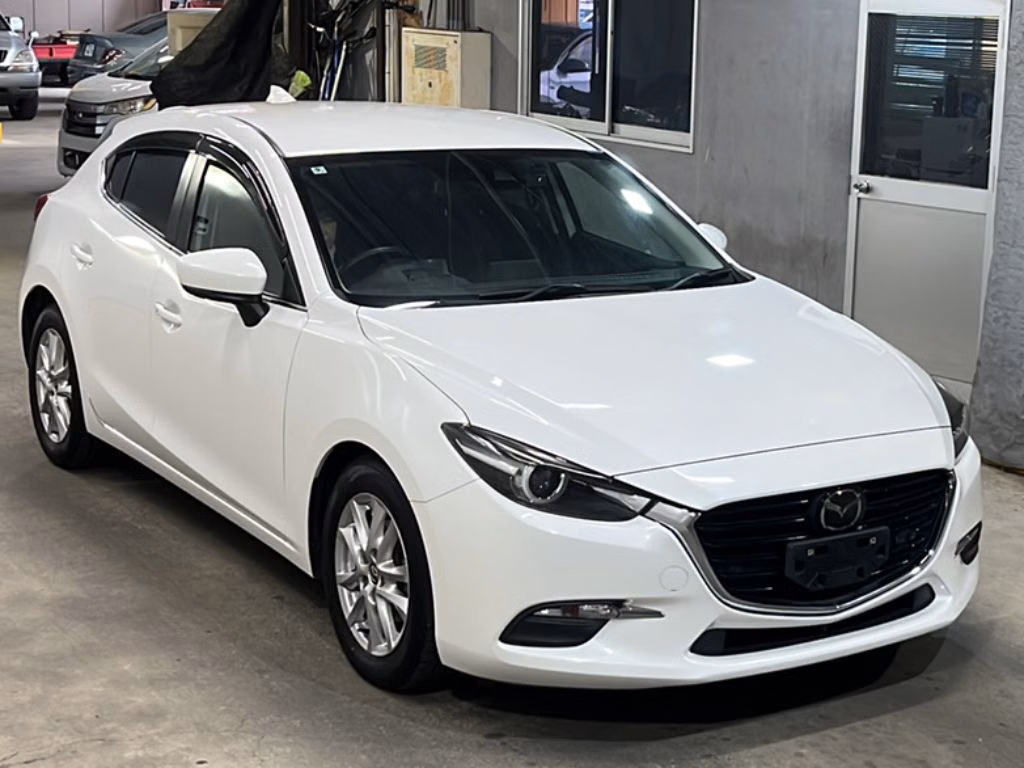 MAZDA AXELA