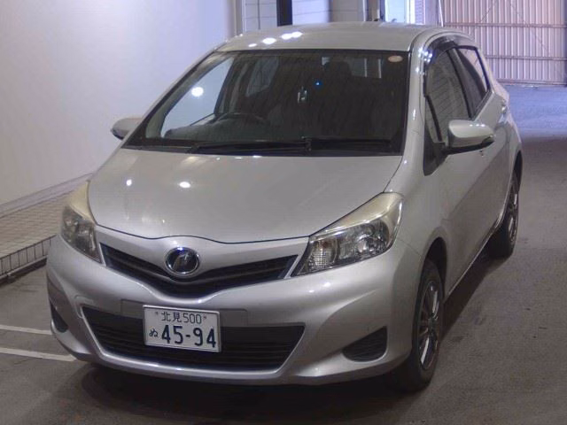 TOYOTA VITZ