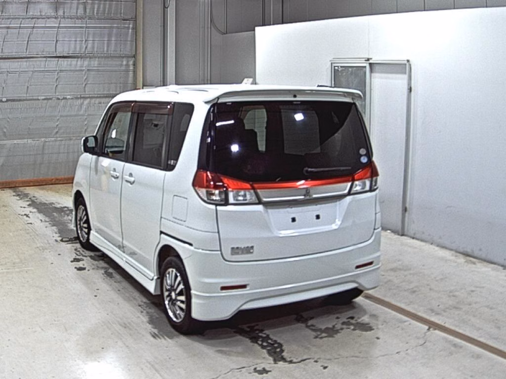MITSUBISHI DELICA D:2