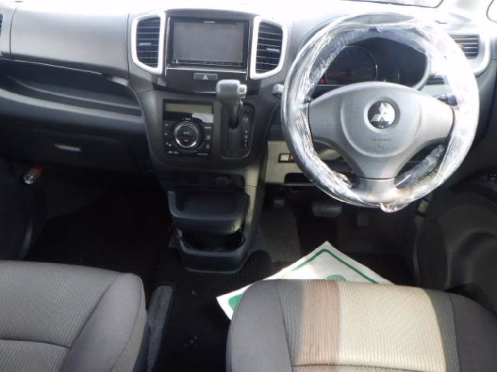 MITSUBISHI DELICA D:2
