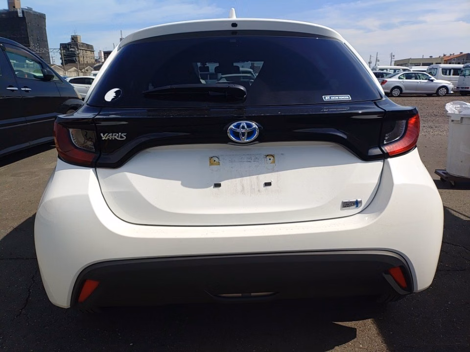 TOYOTA YARIS
