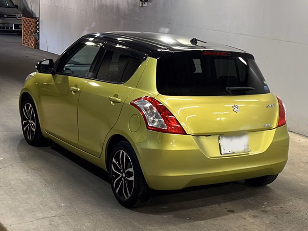 SUZUKI SWIFT