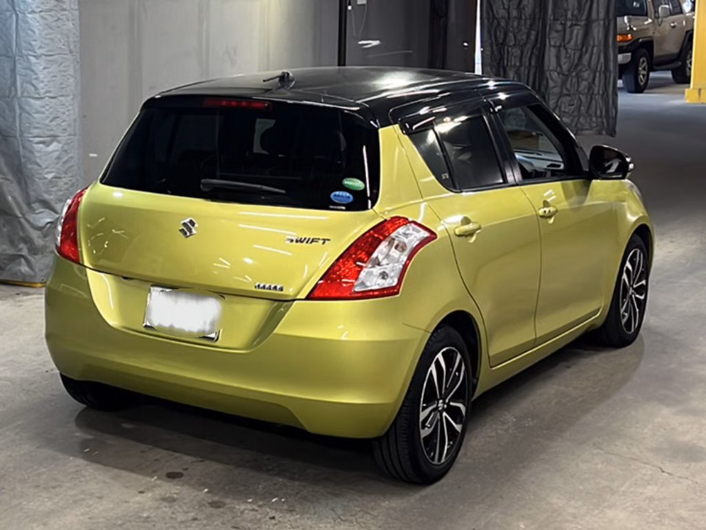 SUZUKI SWIFT